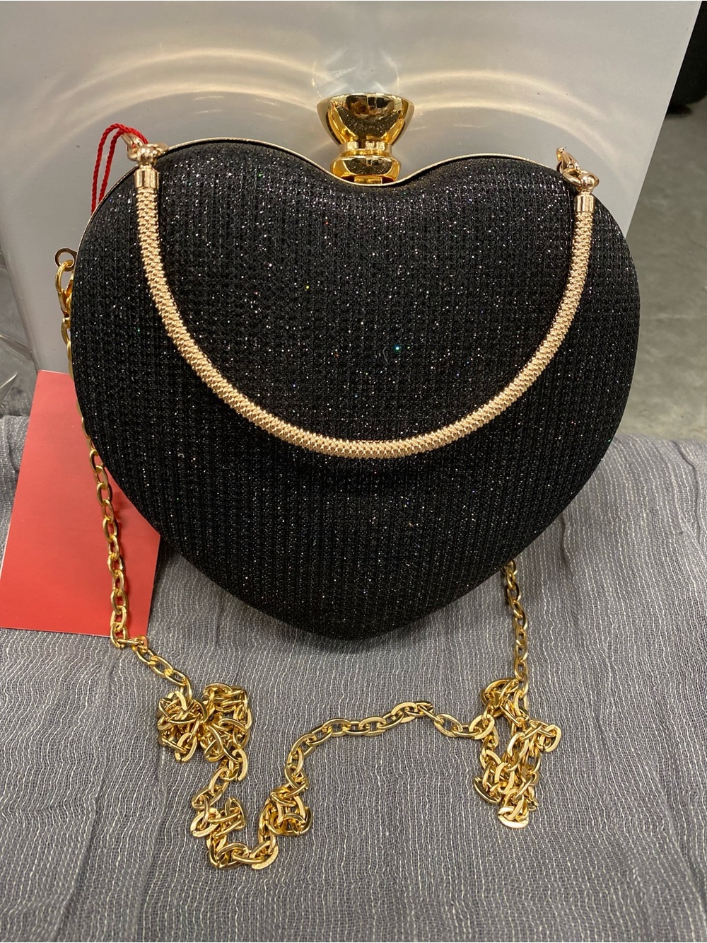 Black Heart-Shaped Evening Clutch with Gold Chain
